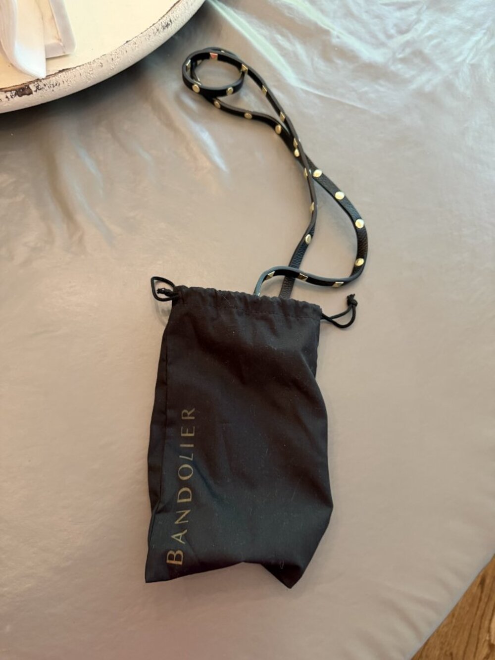 Bandolier iPhone X pebble leather crossbody iPhone holder